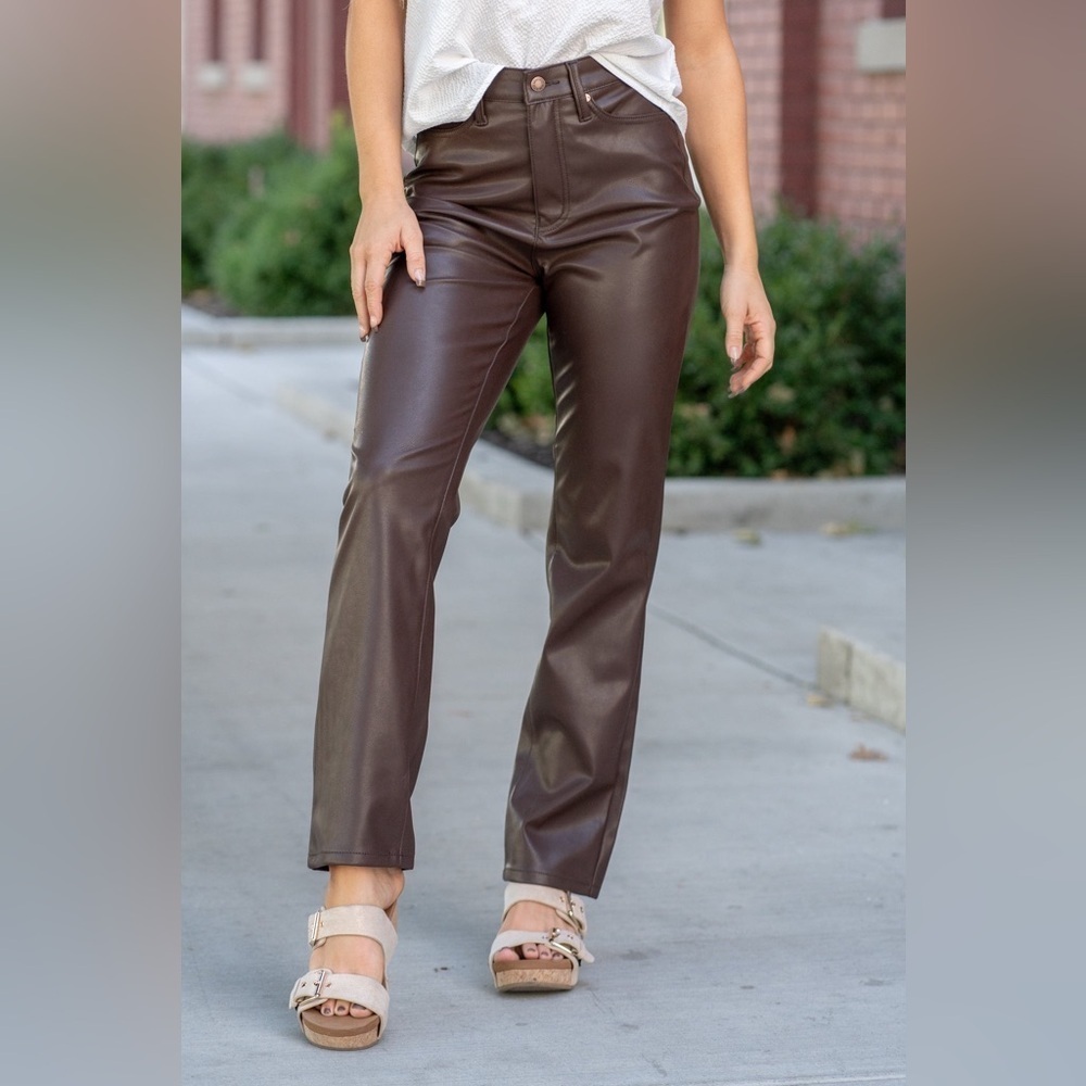 NWOT Judy Blue Women’s Faux Leather High Rise Straight Jeans Espresso Size 30